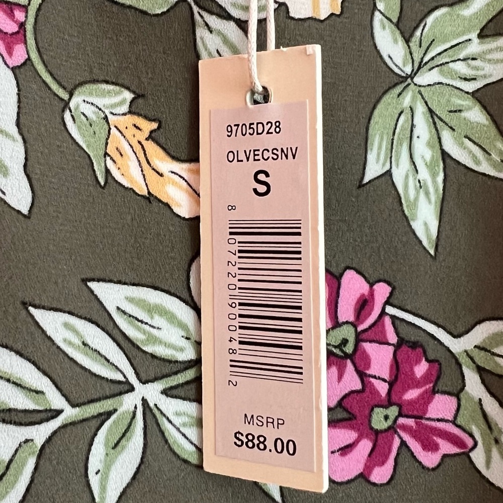 Max Studio Olive Floral Kimono Style Cardigan/ Cover Up - Picture 3 of 4
